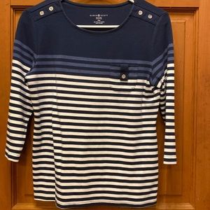 Karen Scott Sport Petites PM womens top